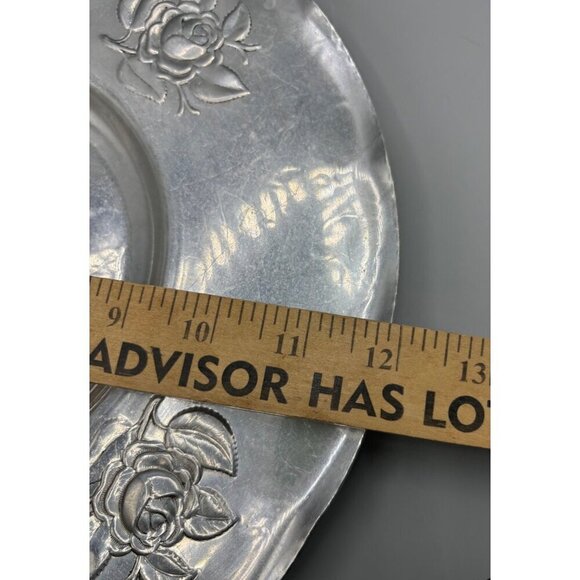 Vtg Hammered Metal Serving Plate Embossed Floral Design 12" - Picture 5 of 5